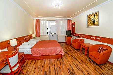 Economy Twin Room with Kitchen - Bio-Comfort Building