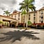 Hampton Inn By Hilton & Suites Fort Myers Beach/Sanibel Gateway