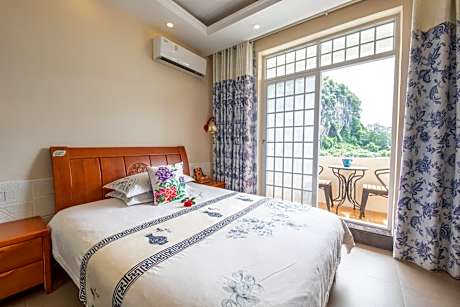 Deluxe Double Room with Balcony