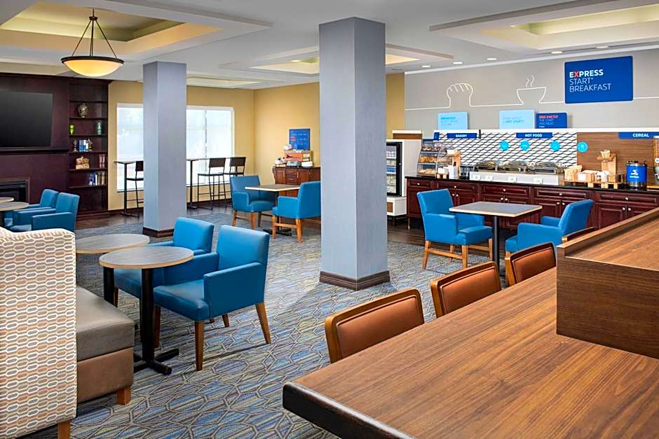 Holiday Inn Express Uvalde By IHG