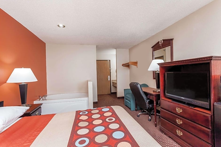 Super 8 by Wyndham Harrisburg