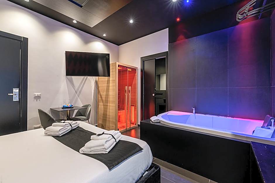 Maximum hub suite&spa