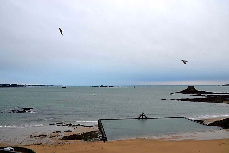 Hôtel La Porte Saint Pierre