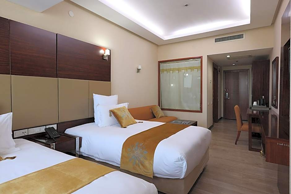 Grand Aiser Hotel