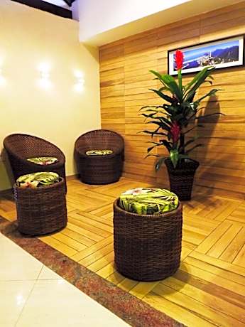 Downtown Santana Hotel