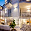 Odysseus Hotel