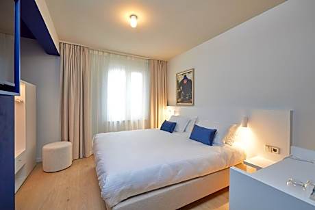 Comfort Double Room Courtyard