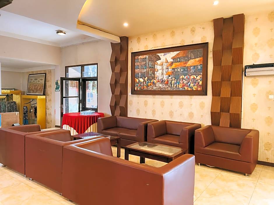SPENCER GREEN HOTEL