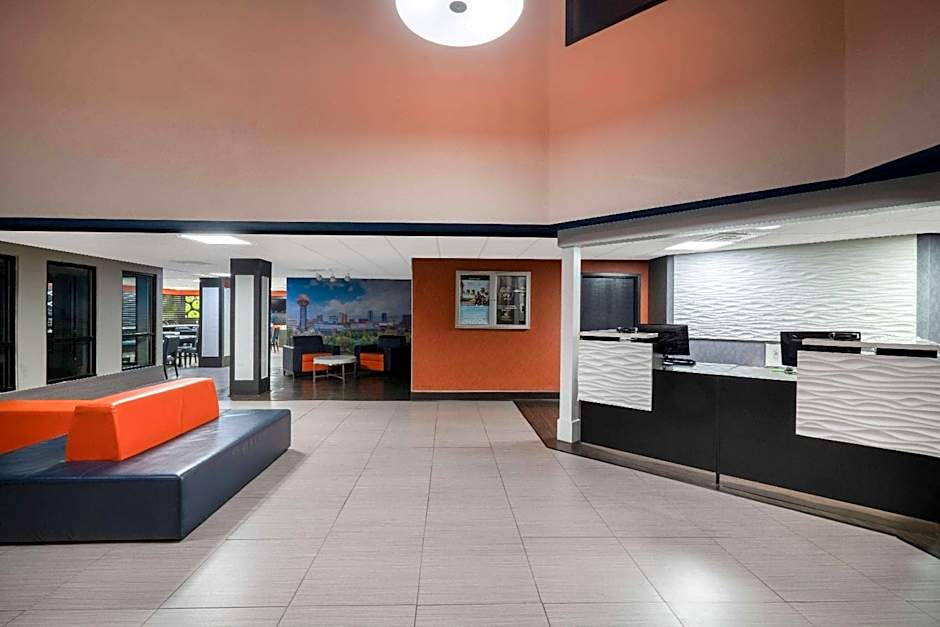 La Quinta Inn & Suites by Wyndham Knoxville East