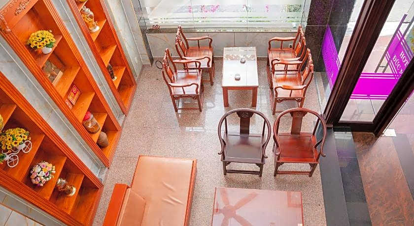 Duc Minh Saigon Airport Hotel