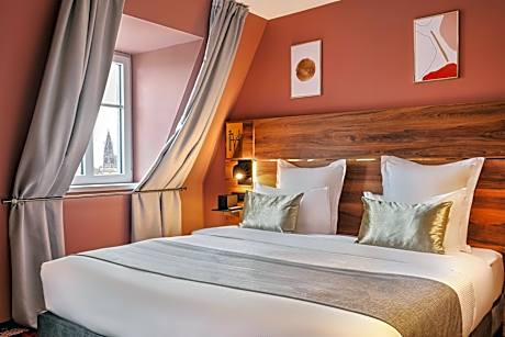 King Suite with Sofa Bed