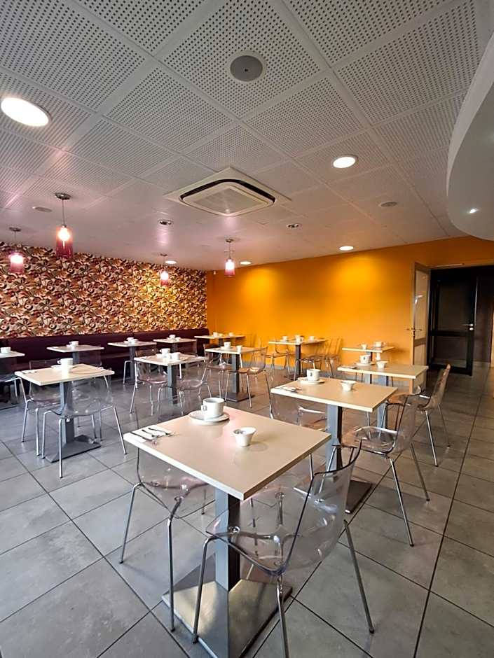 Brit Hotel Vannes - Theix Golfe du Morbihan