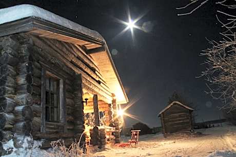 One-Bedroom Cottage with Sauna