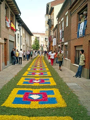 Hostal Santiago - Alojamientos en CARRION DE LOS CONDES