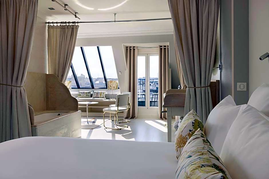 Hotel De Banville