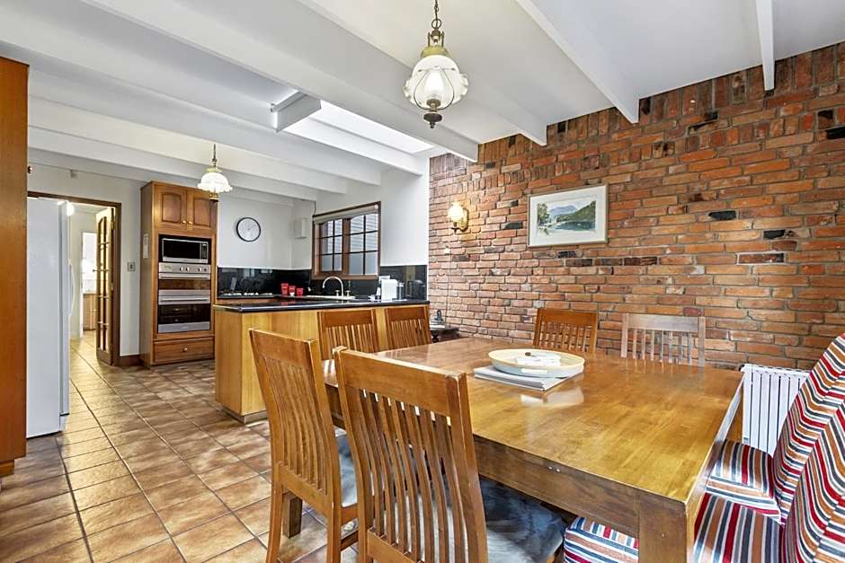 Grosvenor Court Apartments