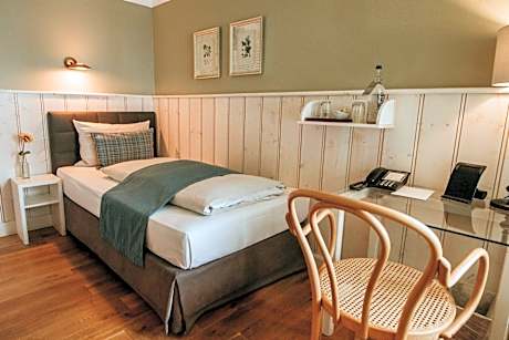 Economy Single Room