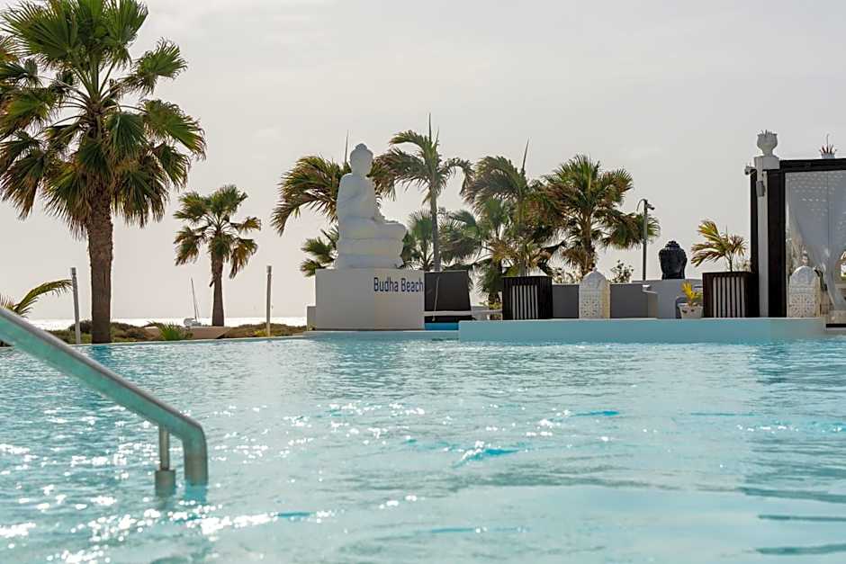 Hotel LIVVO Budha Beach