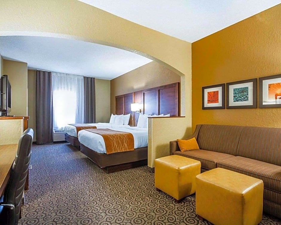 Comfort Suites