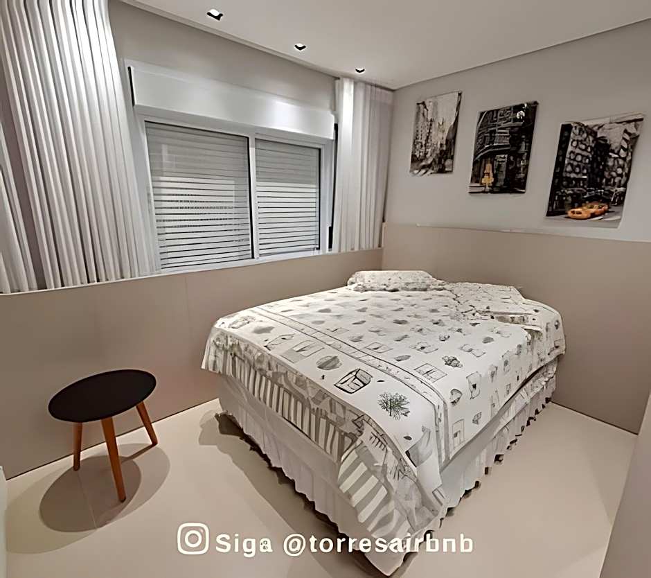 Apto 02 quartos | Ar | 500mts do mar | Aceita Pet