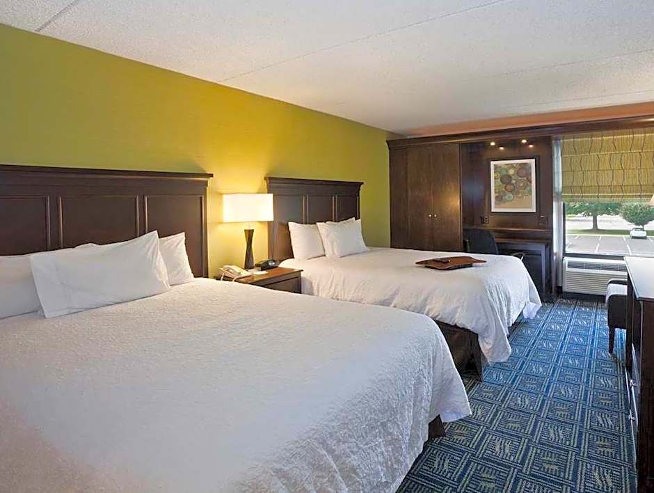 Photo 1 of 2 of 2 Queen Beds, Hearing/Mobility Accessible, Bathtub