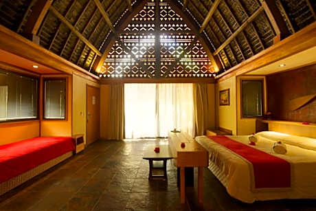Deluxe Bungalow with Garden View