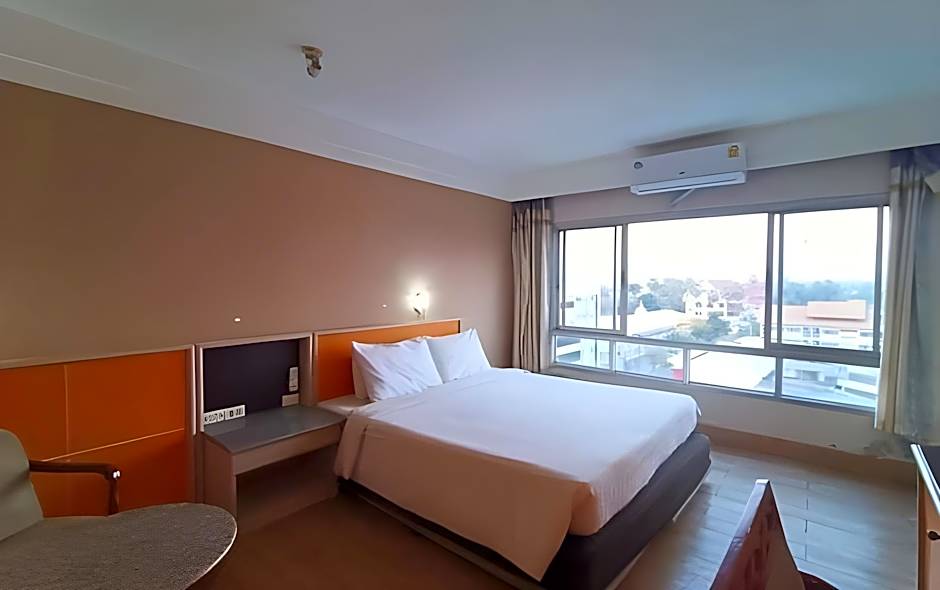 Tonkoon Hotel