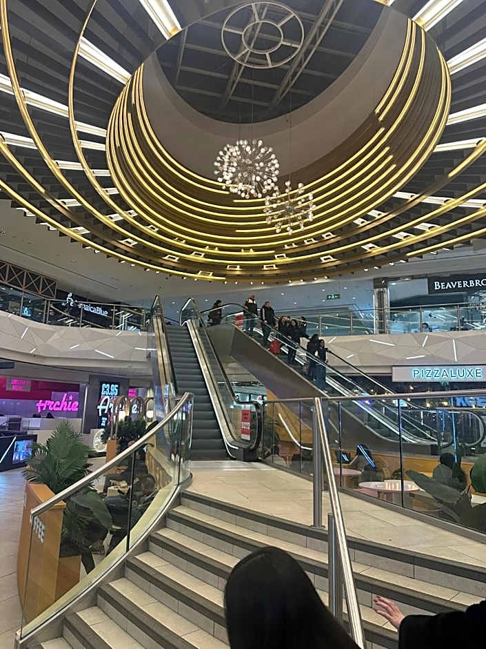 Hendham House - Near Etihad Stadium, CoOp Live Arena, AO Arena, Piccadilly Train Station & Manchester City Centre