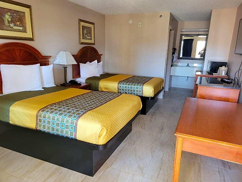 Carom Inn a Travelodge by Wyndham Denham Springs-Baton Rouge