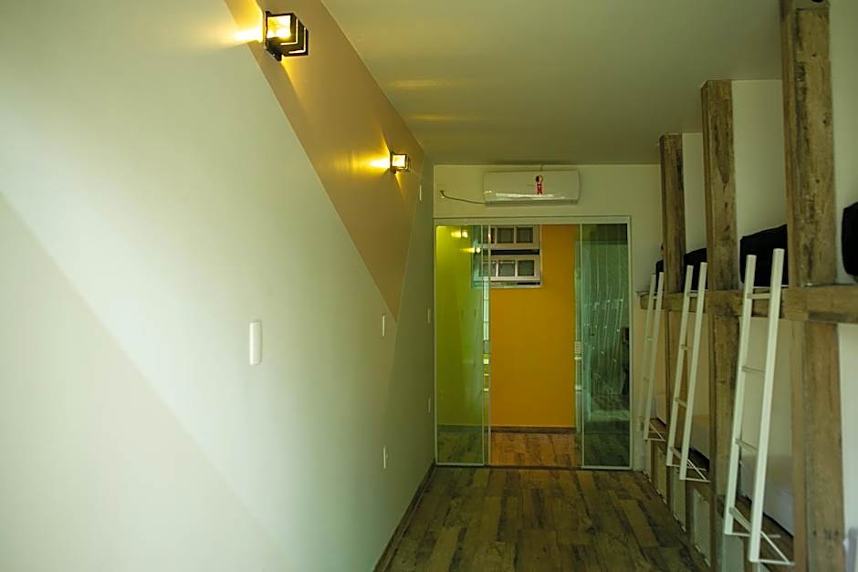 Hostel House Santinho