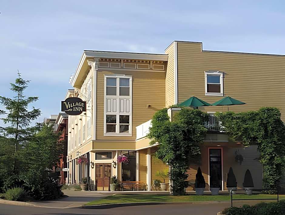 Fairhaven Village Inn
