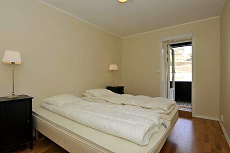 Three-Bedroom Apartment (6 Adults)