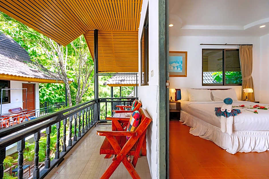 Oceanview Bungalows by EAT, Karon Beach