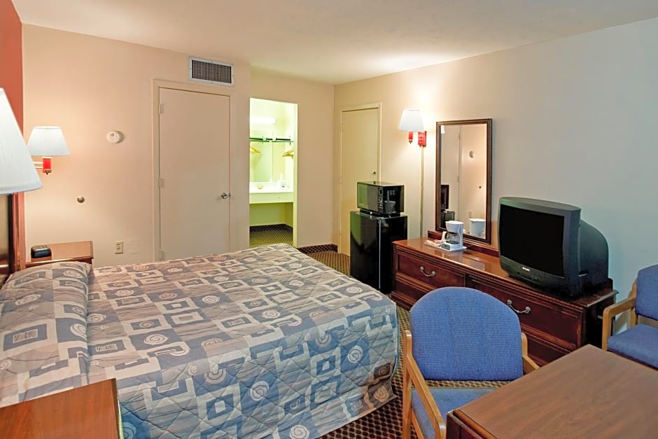 Americas Best Value Inn Forest