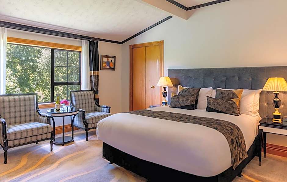 Hana Lodge