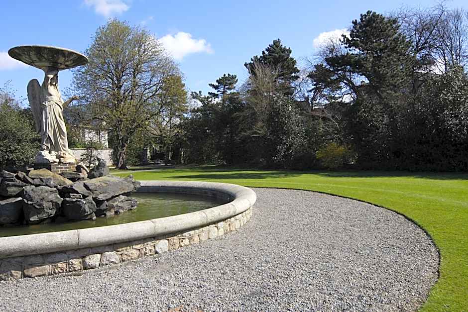 Stauntons on the Green Hotel