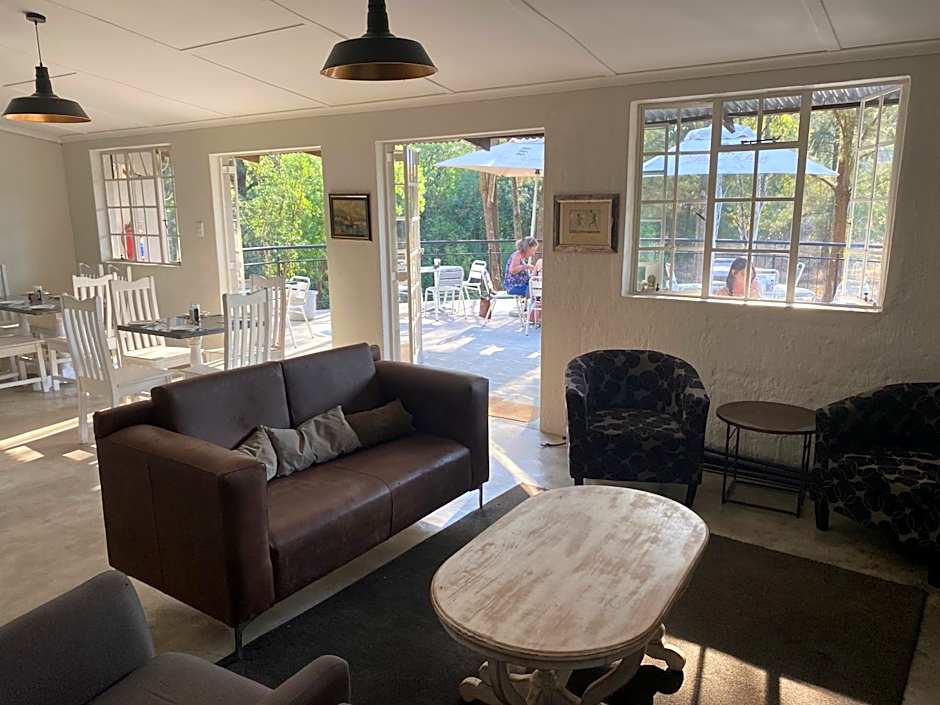 La Moor Country Venue & Eatery