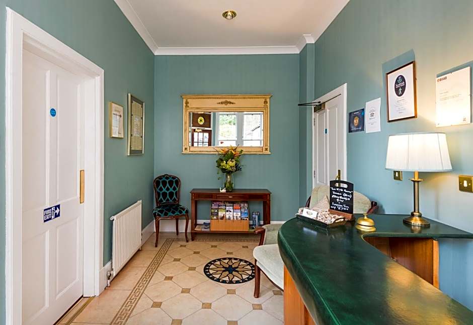 Sunbank House Metro Hotel