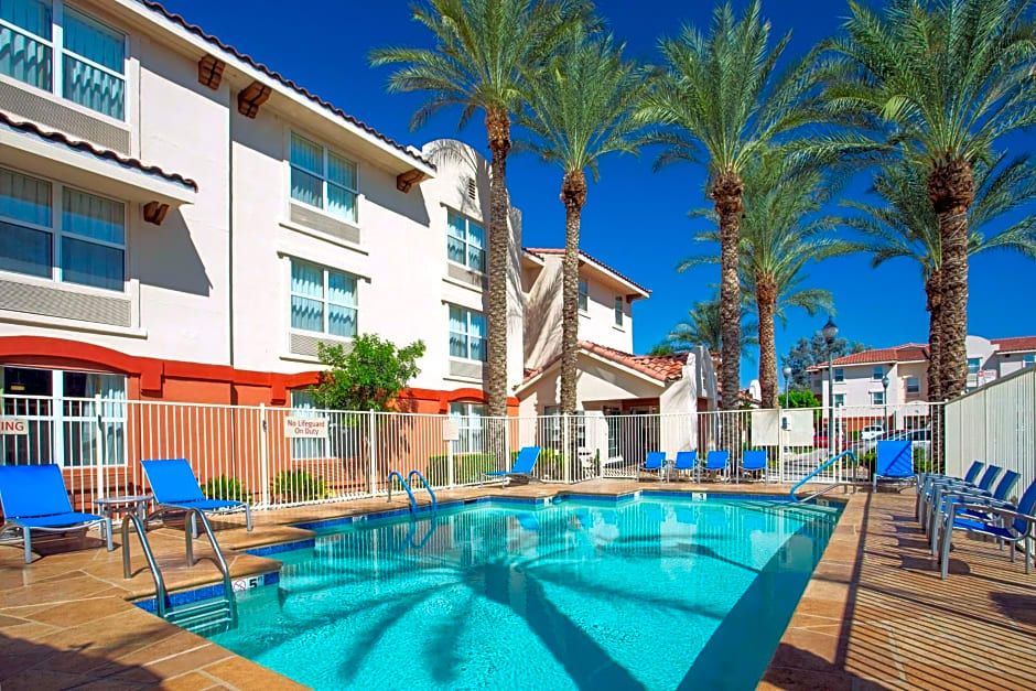 Sonesta Simply Suites Phoenix Scottsdale