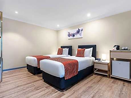 Breakfree on Broadway Sydney