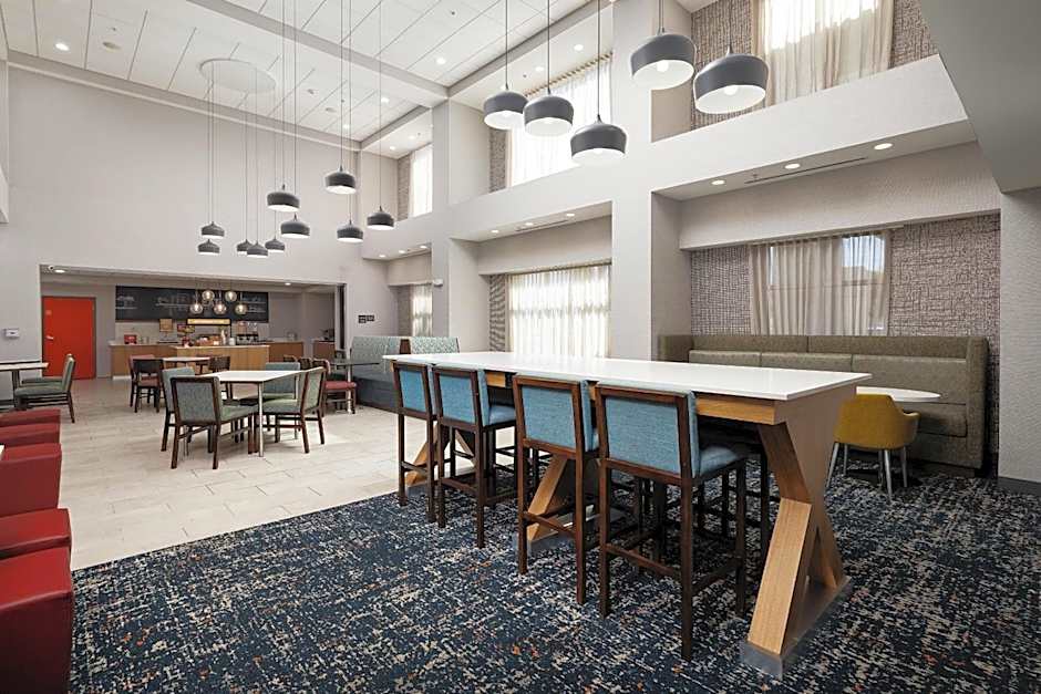 Hampton Inn By Hilton & Suites Mcallen