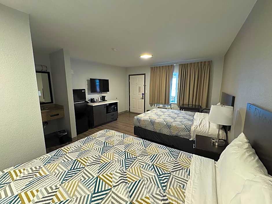 Studio 6 Suites Vancouver WA Waterfront