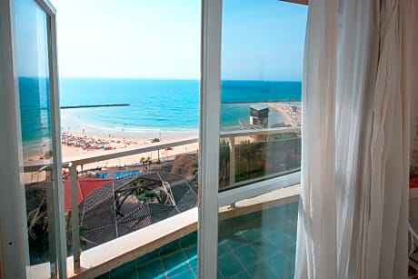 SUPERIOR FULL  SEA VIEW WITH BATH