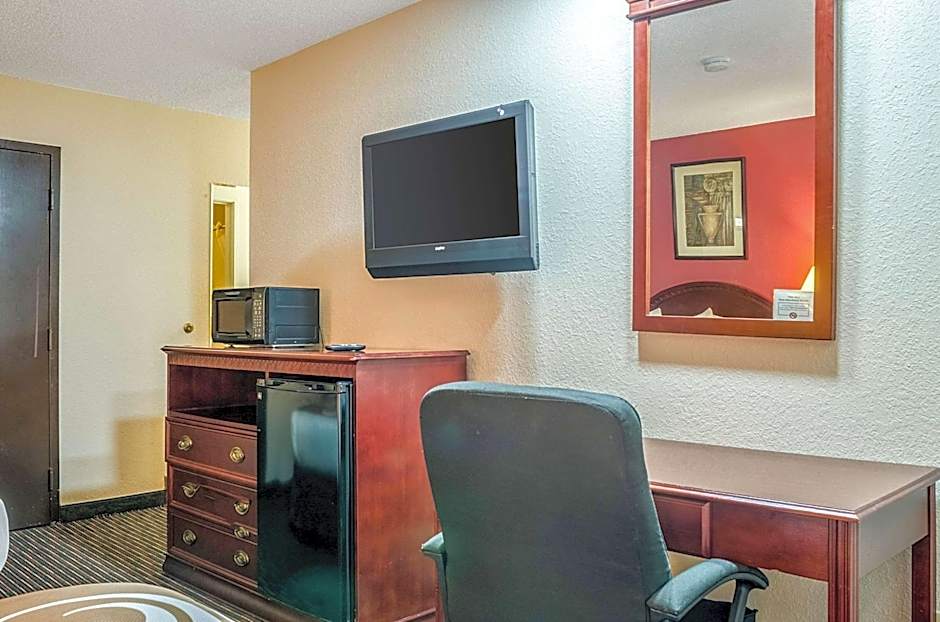 Quality Inn South