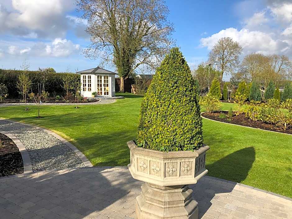 Crowfield Country House