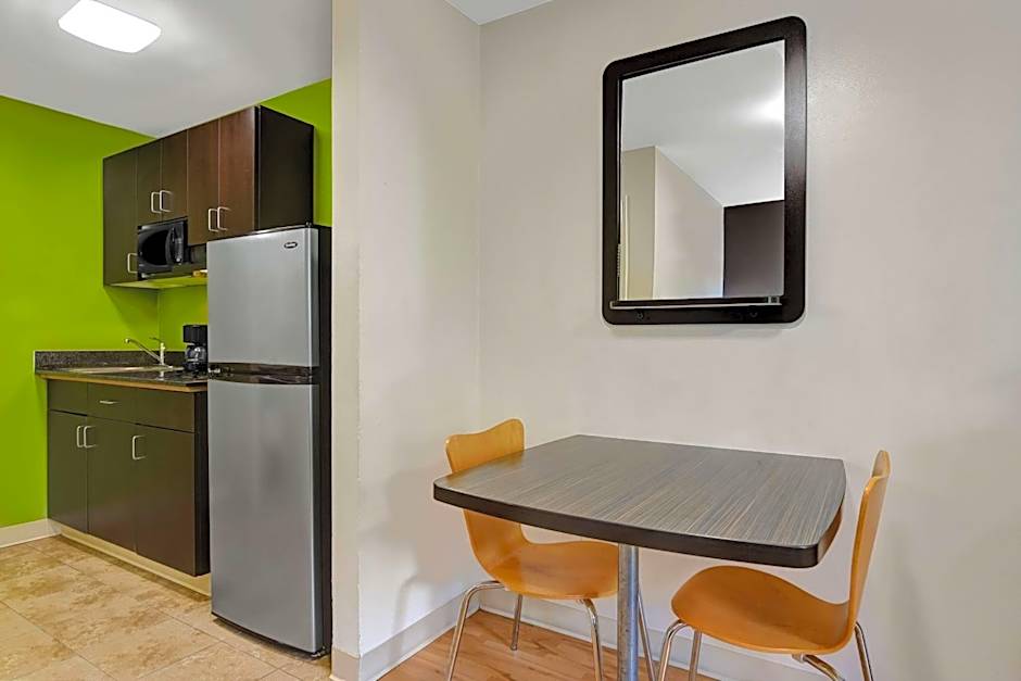 Studio 6-Atlanta, GA - Chamblee