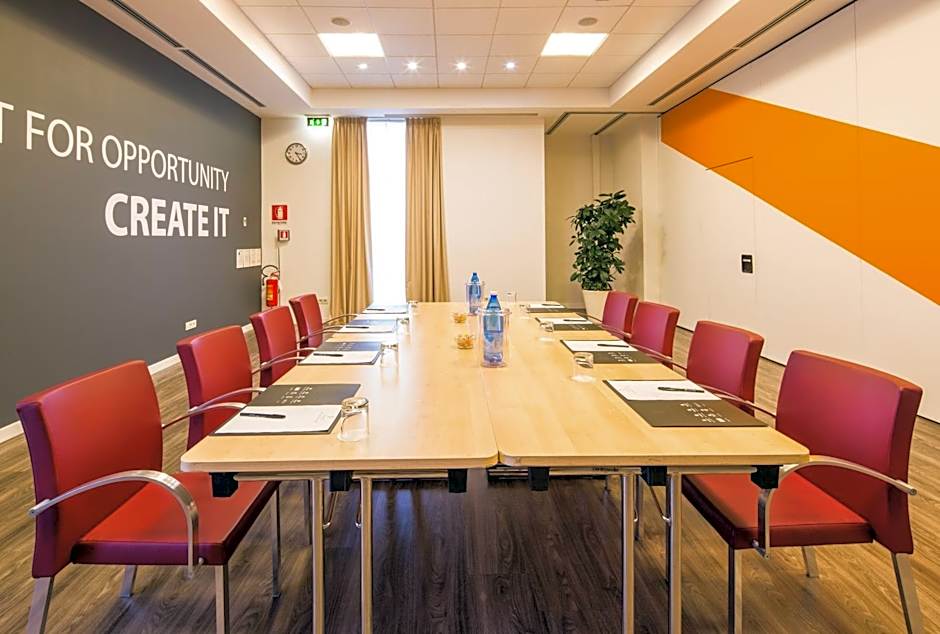 Holiday Inn Bologna - Fiera by IHG
