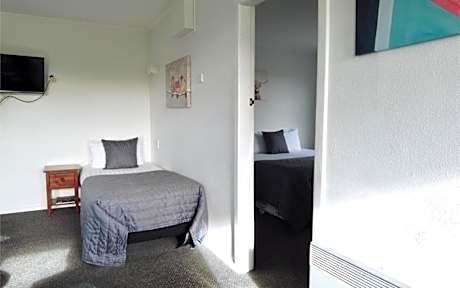 Superior One-Bedroom Apartment