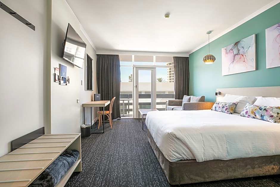 Nightcap at Watermark Glenelg