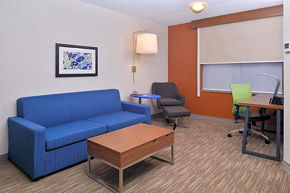 Holiday Inn Express & Suites Buffalo Downtown By IHG